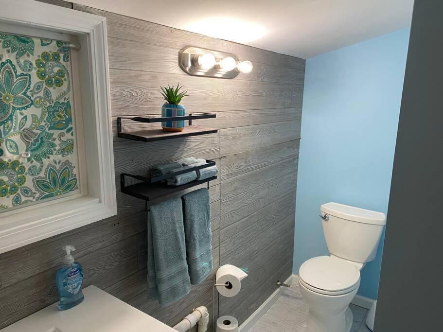 Big Blue Lake Cottages, Llc - Cottage #5 Holton Eksteriør billede