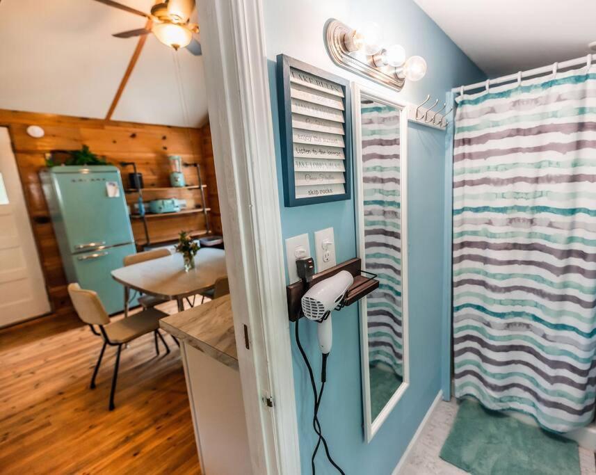 Big Blue Lake Cottages, Llc - Cottage #5 Holton Eksteriør billede