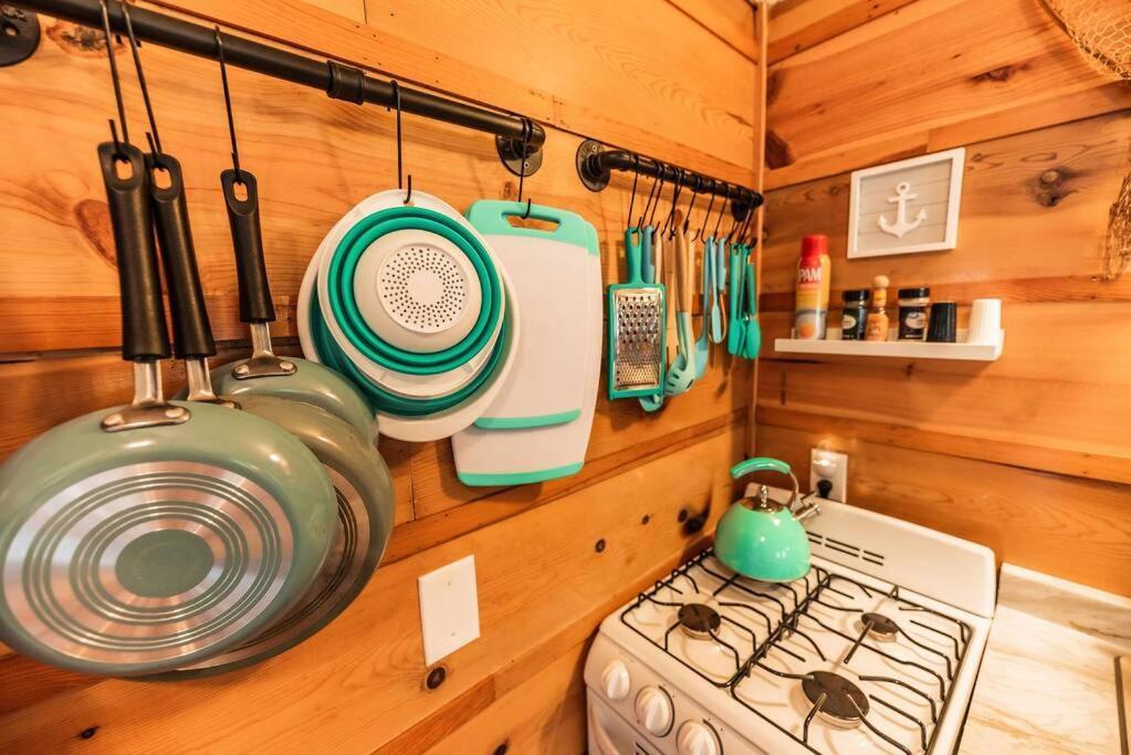 Big Blue Lake Cottages, Llc - Cottage #5 Holton Eksteriør billede