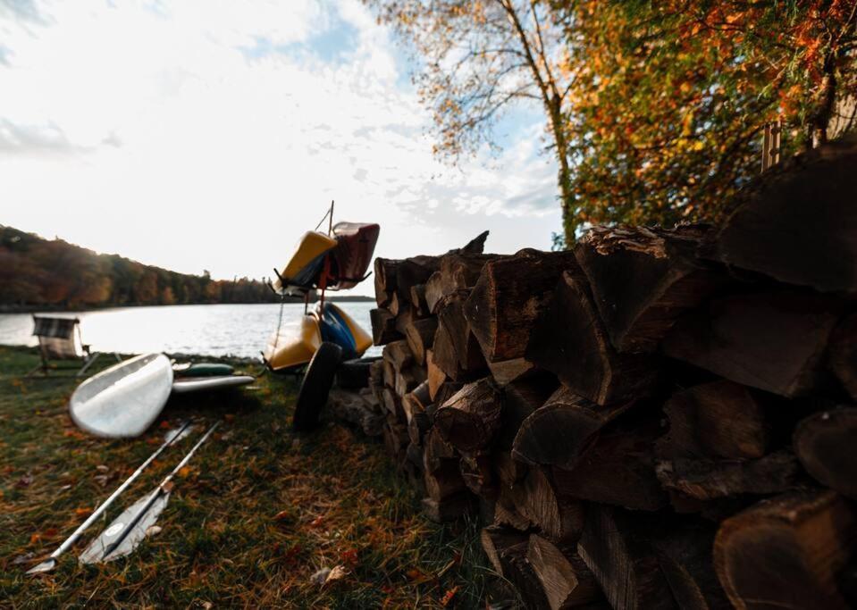 Big Blue Lake Cottages, Llc - Cottage #5 Holton Eksteriør billede