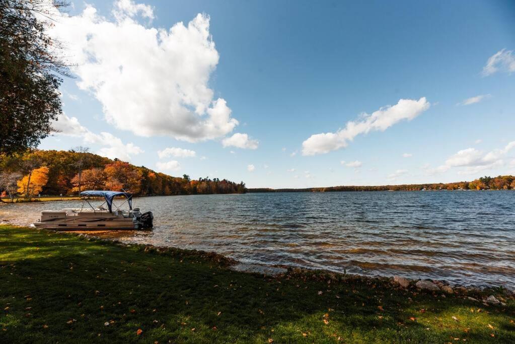 Big Blue Lake Cottages, Llc - Cottage #5 Holton Eksteriør billede